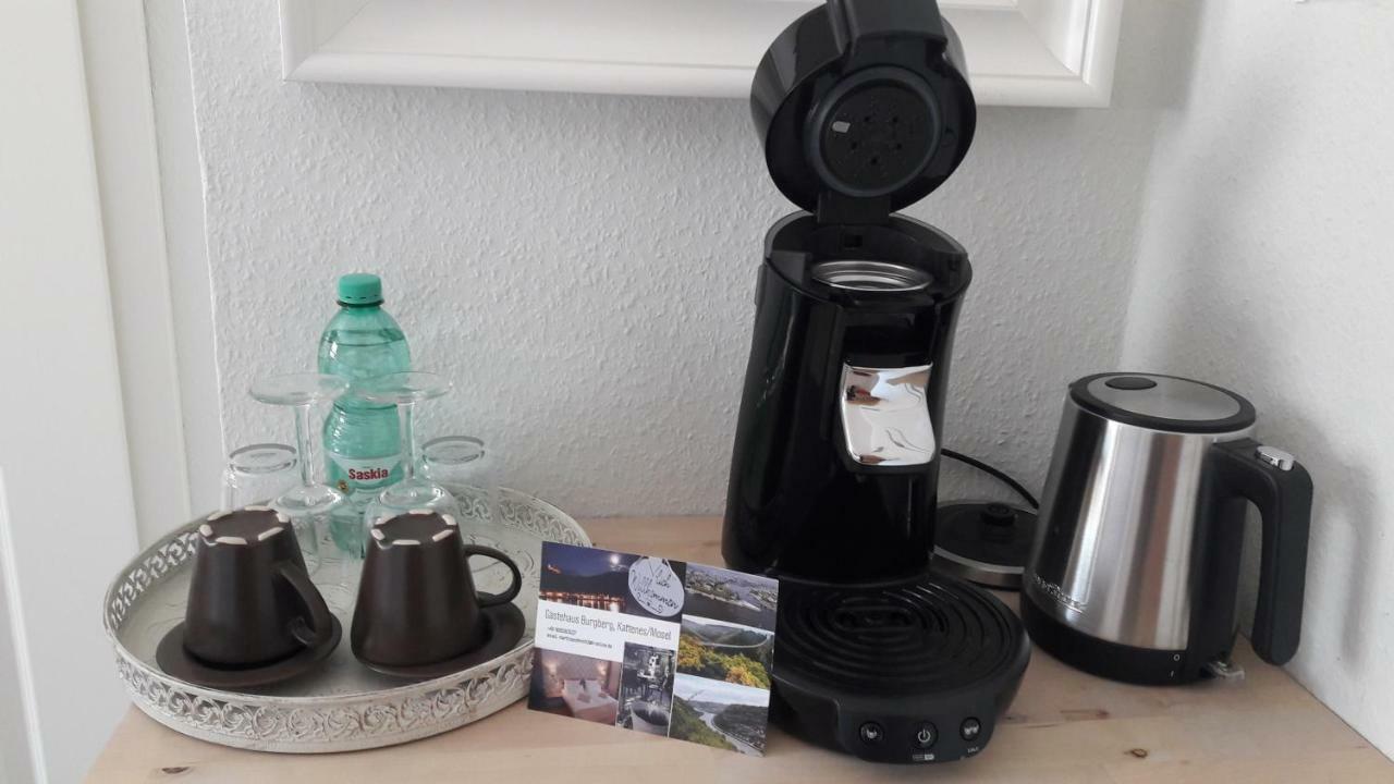 Gaestehaus Burgberg, Weinhaus Fries Kattenes Exteriör bild