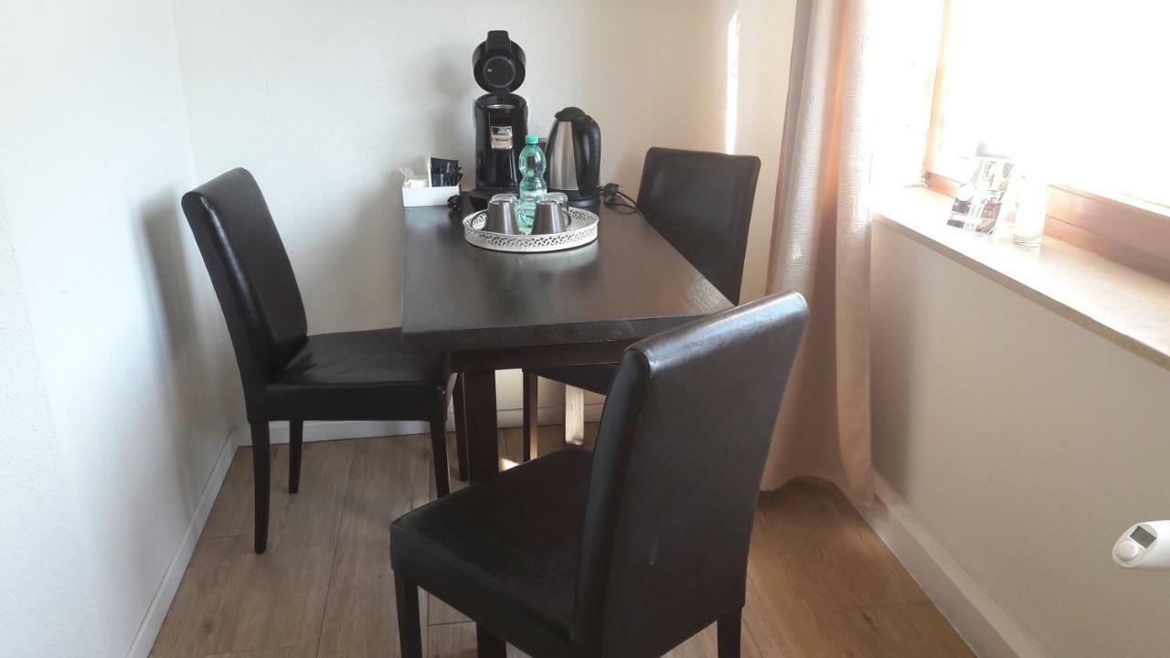 Gaestehaus Burgberg, Weinhaus Fries Kattenes Exteriör bild